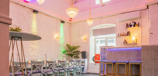 Атмосферное пространство с верандой для любых мероприятий