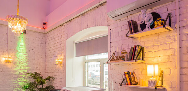 Атмосферное пространство с верандой для любых мероприятий