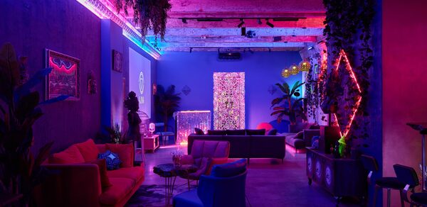 AJNA лофт-бутик на набережной КК “Брусницын”