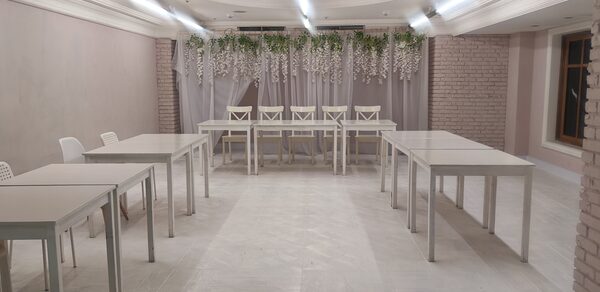 Огромное пространство с фотозонами