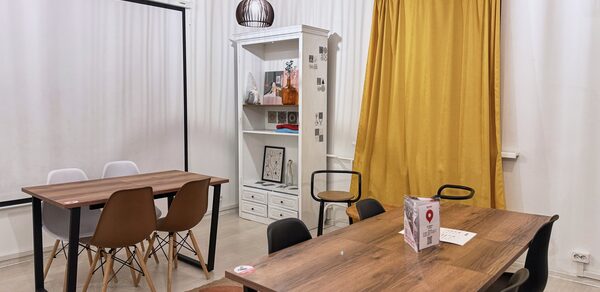 Уютная светлая комната