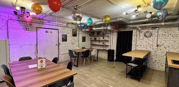 Лофт-зал в классическом стиле