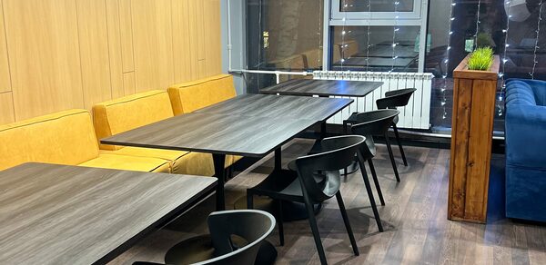 Просторное антикафе