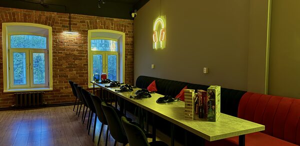 Лофт-зал в классическом стиле