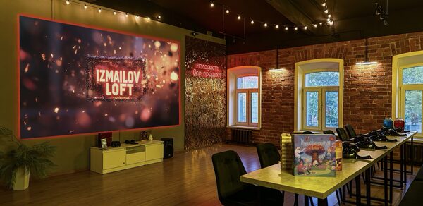 Лофт-зал в классическом стиле