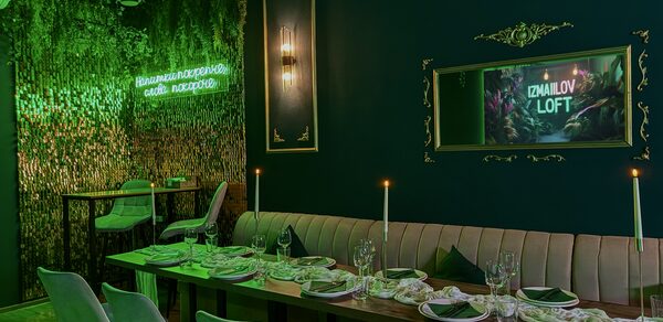 Стилизованный лофт-зал