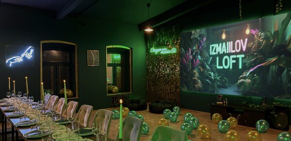Стилизованный лофт-зал