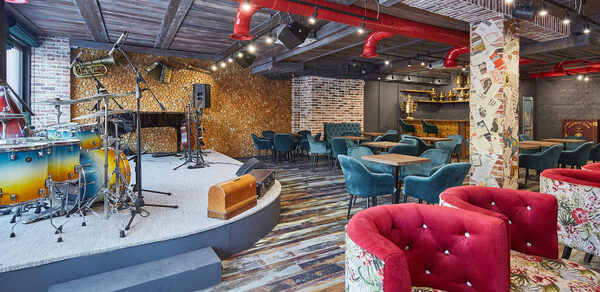 Абракадабра лофт. Лофт-пространство в ретро стиле