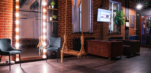 Просторный лофт с грилем и верандой