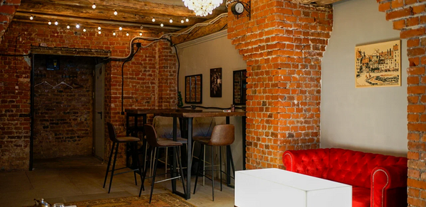 Уютный лофт со сценой