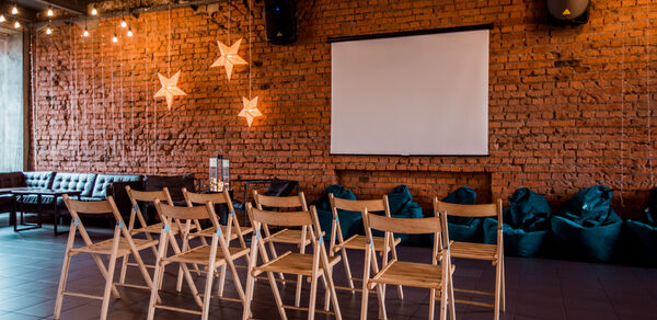 Атмосферное лофт-пространство с выходом на веранду