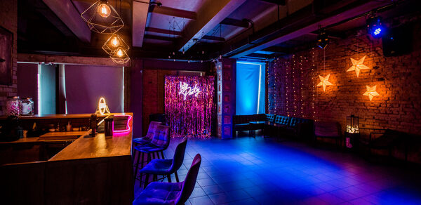 Атмосферное лофт-пространство с выходом на веранду