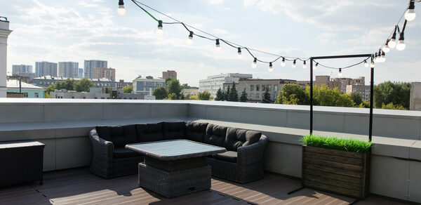 Атмосферное лофт-пространство с выходом на веранду