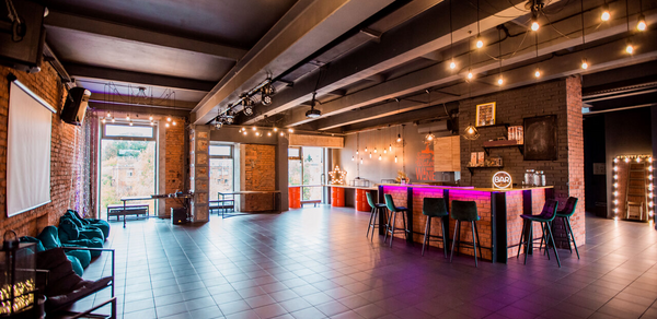 Атмосферное лофт-пространство с выходом на веранду