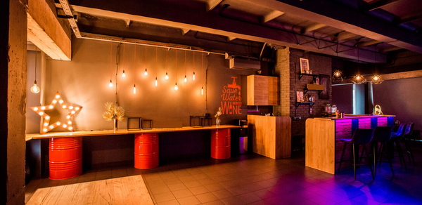 Атмосферное лофт-пространство с выходом на веранду