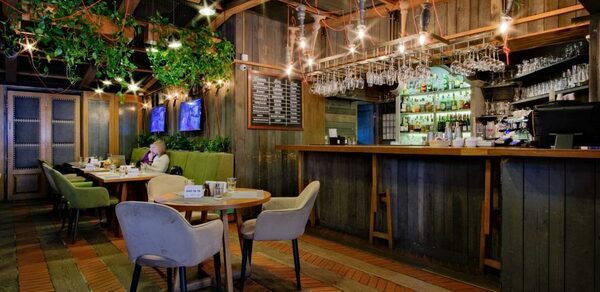 Пряности и Радости. Банкетный зал с караоке