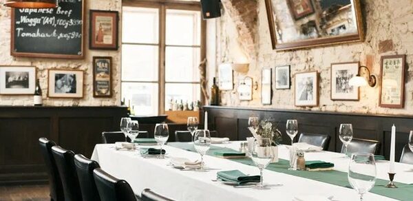 LAMB. Банкетный зал с винным погребом 