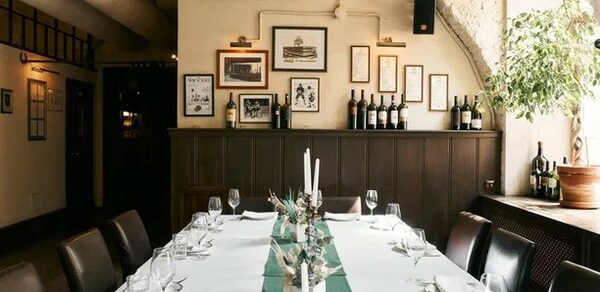 LAMB. Банкетный зал с винным погребом 