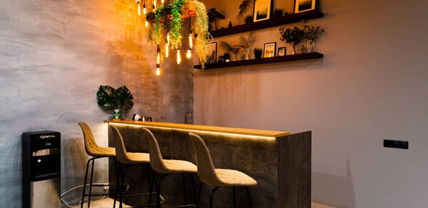Clever Loft (Клевер лофт). Лофт в эко-стиле с большими окнами и выходом на веранду