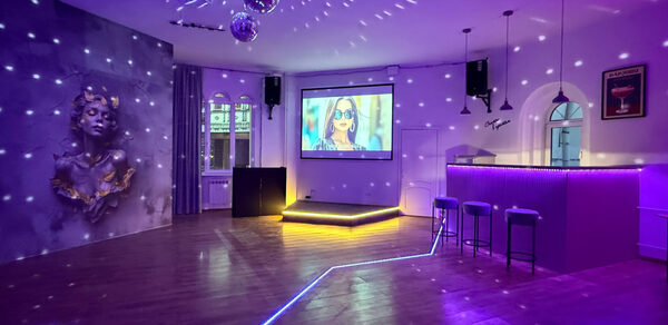 Уютное светлое пространство круглой формы