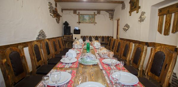 Мираж. Банкетный зал в древнерусском стиле