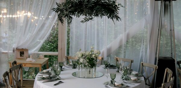 Банкетный зал в Усадьбе Лесной берег