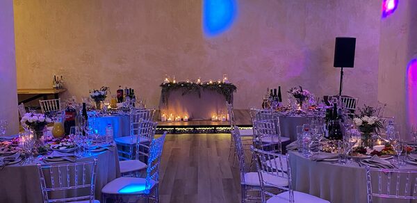 Аманд Холл. Банкетный зал в стиле Шале