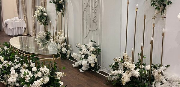 Аманд Холл. Банкетный зал с видом на Неву