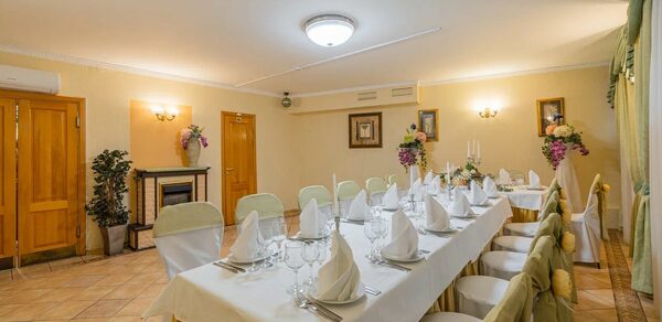 Подкова. Зелёный банкетный зал