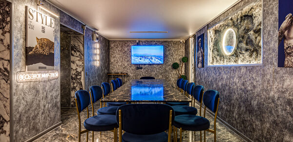 Зал Noar(Нуар). Эстетичный лофт 