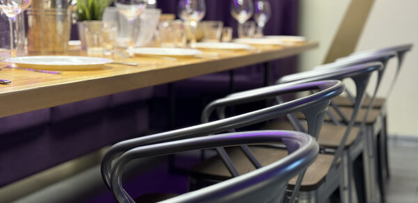 Просторный лофт с барной стойкой