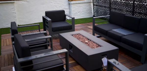 6th Floor Rooftop Lounge at Loft39