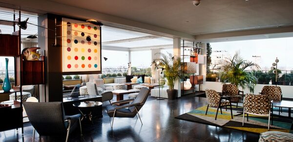 Terrace with a view in San Babila