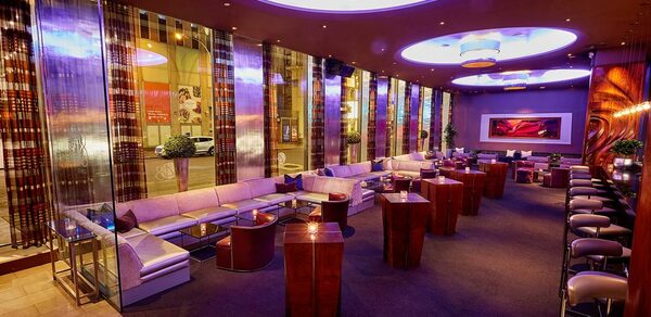 48 Lounge