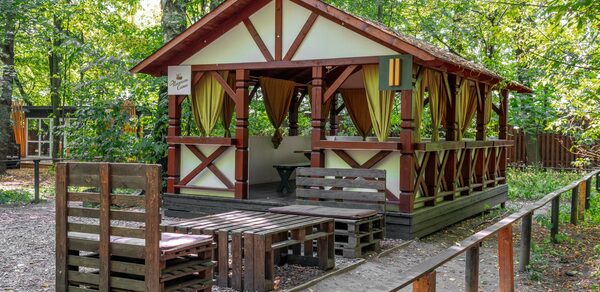 Открытая беседка на Лосином острове