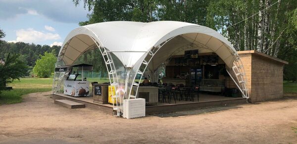 Шатер и огромная территория до 1000 человек