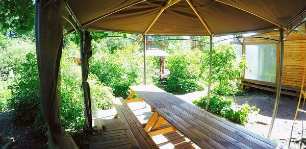 Беседка-шатер для барбекю на 10 человек