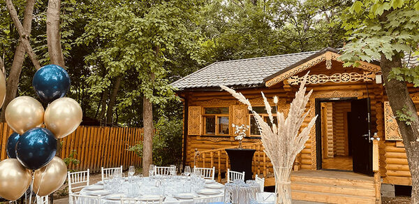 Небольшой домик и пикник зона