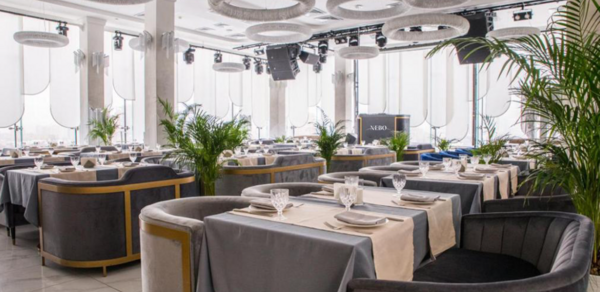 Двухуровневый банкетный зал