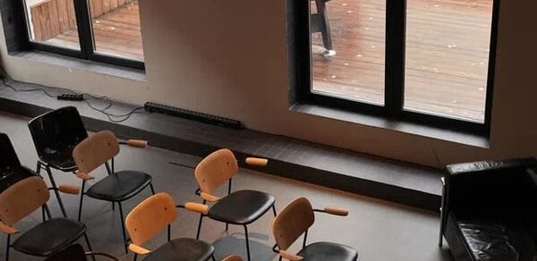 OMEGA LOFT. Лофт с террасой и камином 