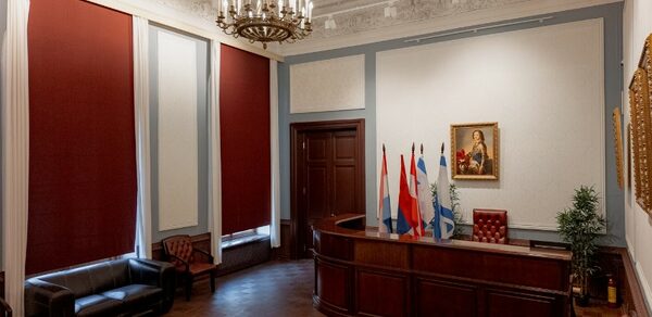 Дворец Олимпия. Роскошный зал для деловых мероприятий