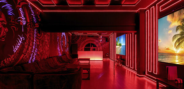 LoftForParty. Cyberpunk