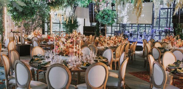 Банкетный зал с террасой 