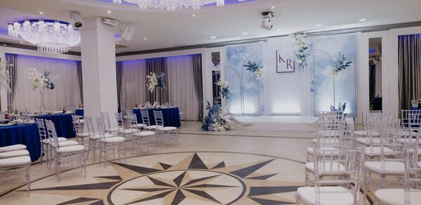 Роскошный зал для банкета