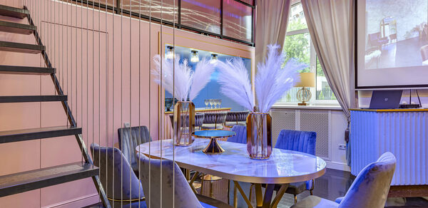 Лофт Май. Зал Роза