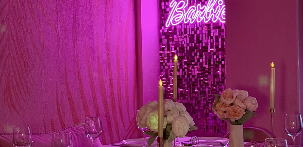 Barbie. Розовый лофт с диско-шаром, фотозоной и караоке