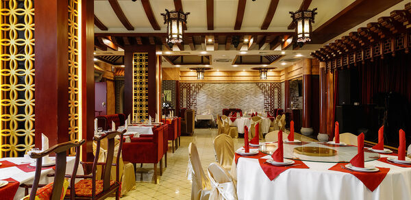 Воробьёвы Горы. Банкетный зал со сценой