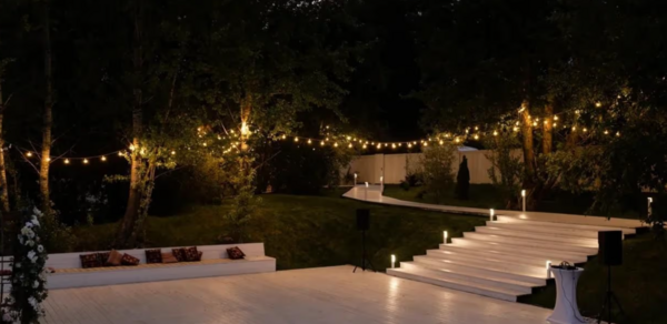 Заберег. Банкетный зал в загородном павильоне 