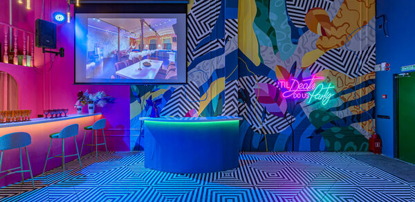 Лофт Май. Зал Мира