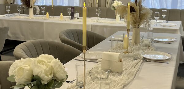 Classic. Элегантный лофт в классическом стиле с диско‑шаром 